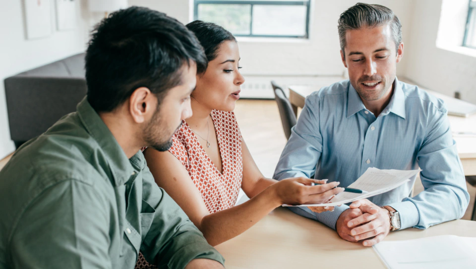 couple getting the best appraisal service